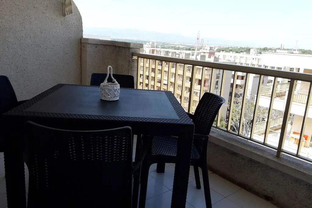 Cozy Apartment With Parking Salou