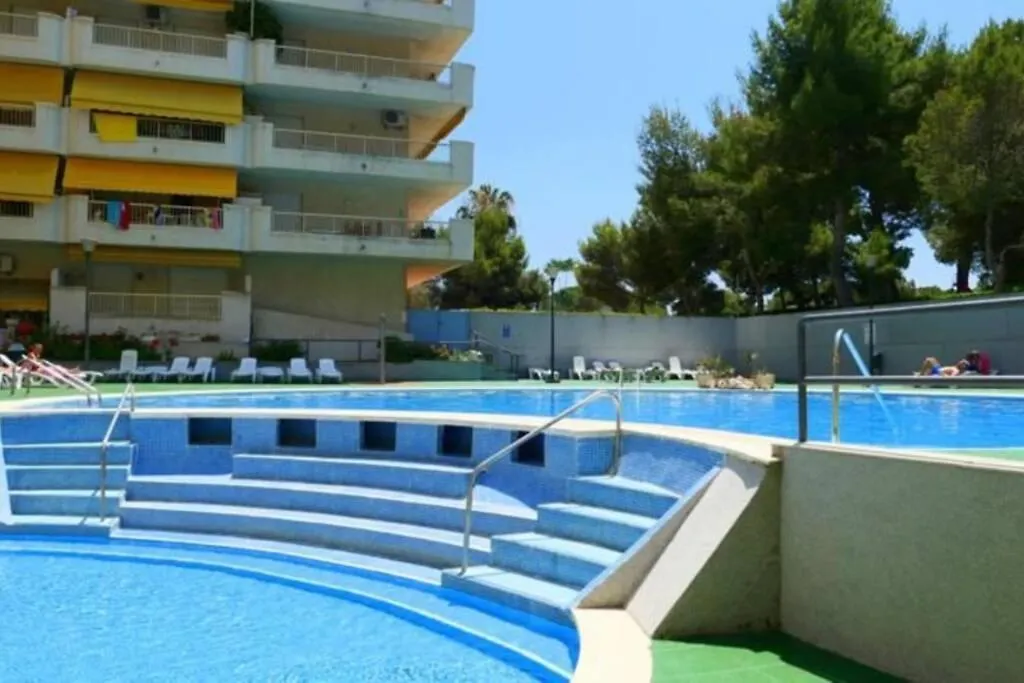 Cozy Apartment With Parking Salou