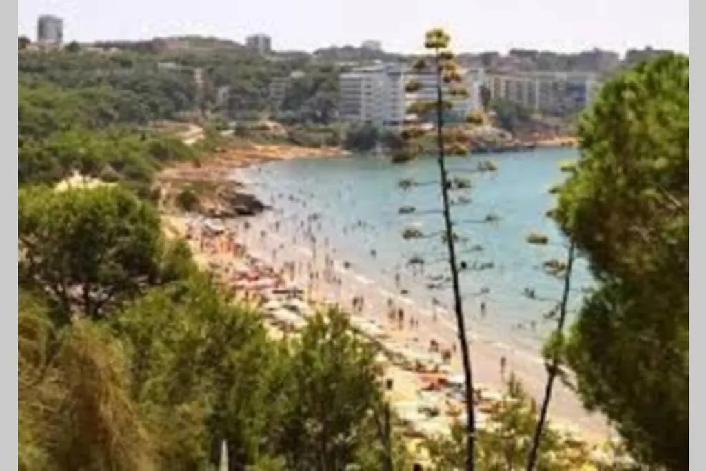 Cozy Apartment With Parking Salou